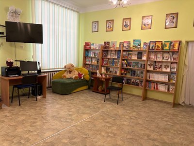 "Я можу читати цілу ніч" — бібліотекарка з Житомира Людмила Ковалевич "Я можу читати цілу ніч" — бібліотекарка з Житомира Людмила Ковалевич