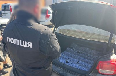 10 тисяч доларів за експлуатацію залізничних колій: на Хмельниччині підозрюють начальницю станції 10 тисяч доларів за експлуатацію залізничних колій: на Хмельниччині підозрюють начальницю станції