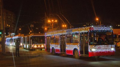 Новорічна ялинка в Одесі: що про ідею встановлення думають місцеві жителі Новорічна ялинка в Одесі: що про ідею встановлення думають місцеві жителі