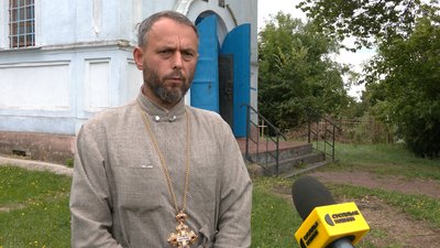 «Якщо ви вирішили — я з вами»: у селі на Чернігівщині священник і парафіяни перейшли до Православної церкви України «Якщо ви вирішили — я з вами»: у селі на Чернігівщині священник і парафіяни перейшли до Православної церкви України