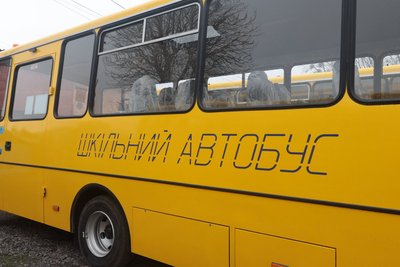 У громади Вінницького району передали дев’ять нових шкільних автобусів