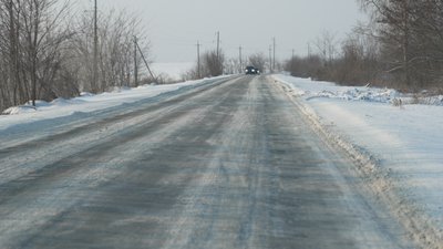 Ожеледиця на Чернігівщині: в якому стані дороги в області