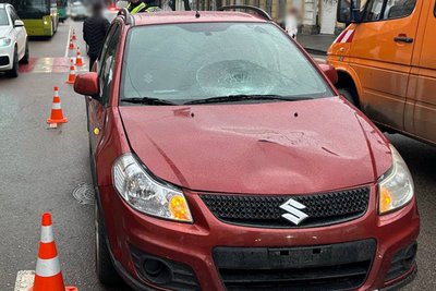 Автопригода у Житомирі: внаслідок ДТП жінка-пішохід потрапила до лікарні Автопригода у Житомирі: внаслідок ДТП жінка-пішохід потрапила до лікарні