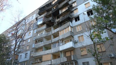 "Шок, інакше не скажеш": 75-річна черкащанка проживає у знайомих після влучання дрона у під’їзд багатоповерхівки "Шок, інакше не скажеш": 75-річна черкащанка проживає у знайомих після влучання дрона у під’їзд багатоповерхівки