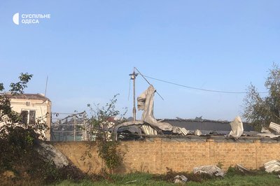 "Дівчата кричали з вікон: "Допоможіть": наслідки ракетної атаки РФ по Одеському району "Дівчата кричали з вікон: "Допоможіть": наслідки ракетної атаки РФ по Одеському району