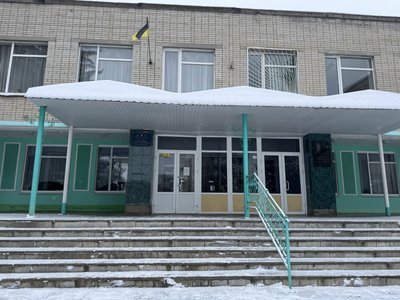 "Їду в автобусі — проходжу тести". Історія дівчат-близнят, які здали НМТ на 200 балів "Їду в автобусі — проходжу тести". Історія дівчат-близнят, які здали НМТ на 200 балів