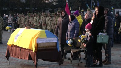 У Рівному попрощалися з військовим Євгенієм Галягіним У Рівному попрощалися з військовим Євгенієм Галягіним