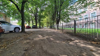 На проспекті Незалежності у Чернівцях планують відремонтувати міжбудинковий проїзд за майже 4,3 млн грн На проспекті Незалежності у Чернівцях планують відремонтувати міжбудинковий проїзд за майже 4,3 млн грн