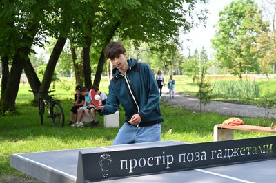 теніс, парк, тенісний корт теніс, парк, тенісний корт