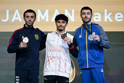 «Максимально ризиковано». Гімнаст Чепурний підходить до Євро зі «складнішою» програмою стрибків «Максимально ризиковано». Гімнаст Чепурний підходить до Євро зі «складнішою» програмою стрибків