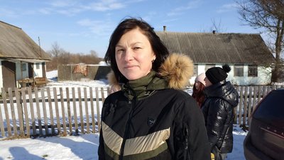 У громаді на Житомирщині чоловік вбив та повісив собаку на очах у дітей