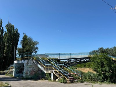 Ремонт мосту за 230 тисяч гривень: у Кропивницькому оновлюють перехід у парку "Козачий острів" Ремонт мосту за 230 тисяч гривень: у Кропивницькому оновлюють перехід у парку "Козачий острів"