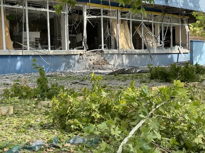 Херсон, обстріли, серпень 2024, магазин, вітрина Херсон, обстріли, серпень 2024, магазин, вітрина