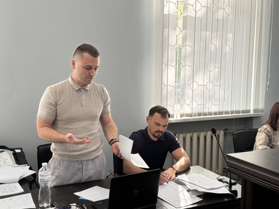 У справі щодо аварії у Полтаві, де загинув Артем Левченко, завершили дослідження нових експертиз У справі щодо аварії у Полтаві, де загинув Артем Левченко, завершили дослідження нових експертиз