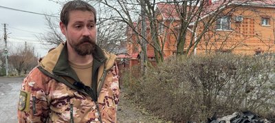 Бійці ДФТГ №8 у Сумах врятували родину з палаючого будинку Бійці ДФТГ №8 у Сумах врятували родину з палаючого будинку