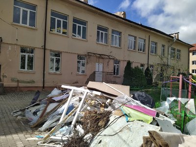 Ремонт буде масштабнішим: у Львові відновлюють пошкоджений внаслідок обстрілу дитсадок Ремонт буде масштабнішим: у Львові відновлюють пошкоджений внаслідок обстрілу дитсадок