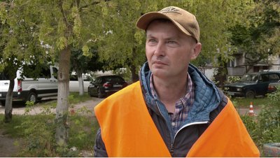 Американський білий метелик на Волині: як у Ковельській громаді борються зі шкідником Американський білий метелик на Волині: як у Ковельській громаді борються зі шкідником