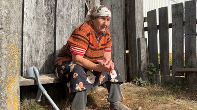 "Прожили з народження і до старості": як живуть жителі найменшого села на Сосниччині, у якому залишилося вісім людей "Прожили з народження і до старості": як живуть жителі найменшого села на Сосниччині, у якому залишилося вісім людей