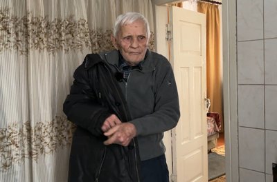 Щоденна зарядка і жодної ліні: 101-річний волинянин сам доглядає господарство і тримає козу Щоденна зарядка і жодної ліні: 101-річний волинянин сам доглядає господарство і тримає козу