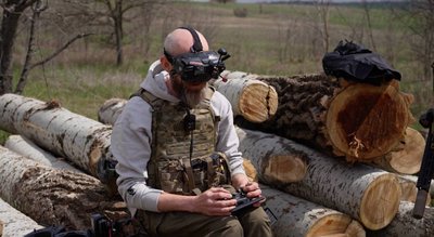 "Російський військовий застрелився коли побачив дрон": як ІТ-вець Дмитро став оператором БпЛА 128 бригади "Дике поле" "Російський військовий застрелився коли побачив дрон": як ІТ-вець Дмитро став оператором БпЛА 128 бригади "Дике поле"