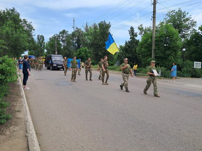 В Одеській області попрощались з десантником, який загинув на російсько-українській війні В Одеській області попрощались з десантником, який загинув на російсько-українській війні