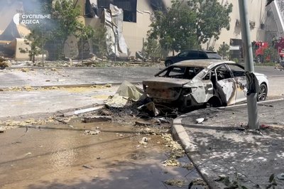 "Винесло всі вікна, меблі — все, що було": подробиці удару РФ по Одесі