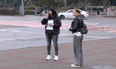 "У Черкасах немає війни": відбулася акція, де містян закликали вшановувати пам'ять героїв "У Черкасах немає війни": відбулася акція, де містян закликали вшановувати пам'ять героїв