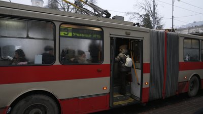 "Водіїв з одного маршруту — на інший": інтервʼю з директором Чернівецького тролейбусного управління Оробцем "Водіїв з одного маршруту — на інший": інтервʼю з директором Чернівецького тролейбусного управління Оробцем