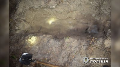 Забив до смерті та закопав тіло у лісі: у Славутичі поховали 33-річну Ольгу Ленченко Забив до смерті та закопав тіло у лісі: у Славутичі поховали 33-річну Ольгу Ленченко