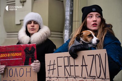 "Не мовчи! Полон вбиває!": в Одесі відбулась чергова акція на підтримку військовополонених "Не мовчи! Полон вбиває!": в Одесі відбулась чергова акція на підтримку військовополонених