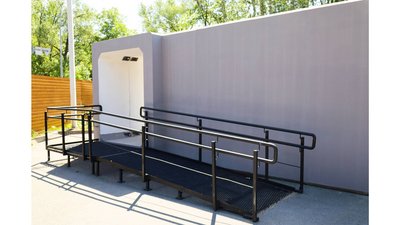 У Чернігові біля пляжу "Золотий берег" встановили мобільне укриття