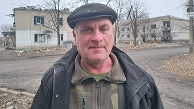 село Сергіївка начальник Удачненської селищної військової адміністрації Валерій Дугельний Донецька область село Сергіївка начальник Удачненської селищної військової адміністрації Валерій Дугельний Донецька область