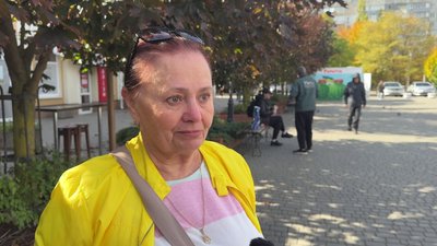 Ймовірні блекаути. Жителі Херсона запасаються ліхтарями, генераторами та павербанками Ймовірні блекаути. Жителі Херсона запасаються ліхтарями, генераторами та павербанками