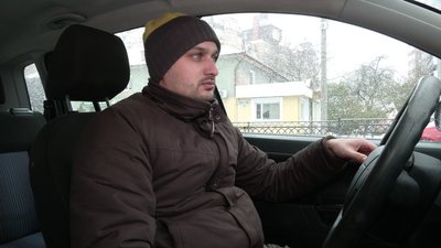 Водій таксі Дмитро Пилипчук Водій таксі Дмитро Пилипчук