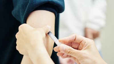 Оновлений Національний календар профілактичних щеплень: які зміни чекають з 1 січня 2026 року Оновлений Національний календар профілактичних щеплень: які зміни чекають з 1 січня 2026 року