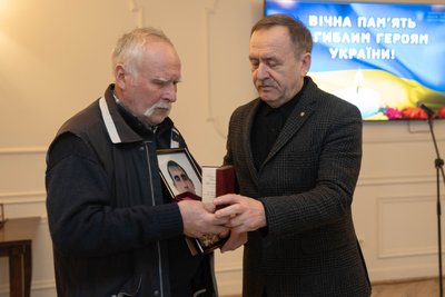 Військовослужбовців з Тернопільщини посмертно нагородили орденами Військовослужбовців з Тернопільщини посмертно нагородили орденами