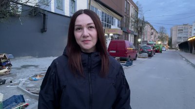 Боротьба зі стихійною торгівлею: як прибирали поблизу центрального ринку у Рівному Боротьба зі стихійною торгівлею: як прибирали поблизу центрального ринку у Рівному