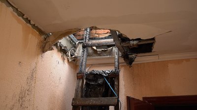«Квартири заливає дощем»: у Кропивницькому вигорілий понад два місяці тому будинок залишається без даху «Квартири заливає дощем»: у Кропивницькому вигорілий понад два місяці тому будинок залишається без даху