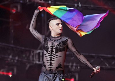Як уміння робити з лимонів лимонад надихнуло MELOVIN на створення нового синглу про прийняття себе Як уміння робити з лимонів лимонад надихнуло MELOVIN на створення нового синглу про прийняття себе