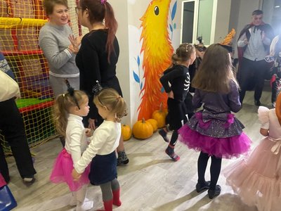 У Києві відбулася Halloween-вечірка для дітей військовослужбовців, які боронять Україну У Києві відбулася Halloween-вечірка для дітей військовослужбовців, які боронять Україну
