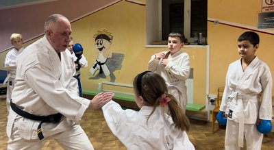 Гурток карате безплатно відвідують діти у ліцеї на Рівненщині Гурток карате безплатно відвідують діти у ліцеї на Рівненщині