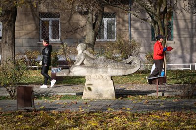 Херсон, вулиця, місто, херсонці, осінь, листопад 2025 року Херсон, вулиця, місто, херсонці, осінь, листопад 2025 року