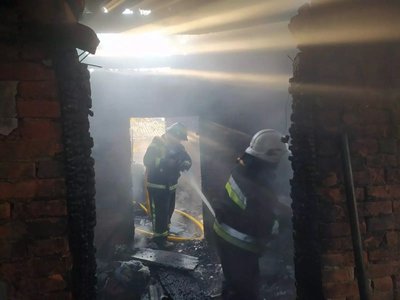 Протягом доби на Житомирщині двоє людей отримали травми через пожежі в житлових будинках Протягом доби на Житомирщині двоє людей отримали травми через пожежі в житлових будинках