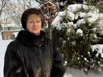 Двометрового дідуха та різдвяну зірку із вишивкою встановили у Музеї Кролевецького ткацтва Двометрового дідуха та різдвяну зірку із вишивкою встановили у Музеї Кролевецького ткацтва