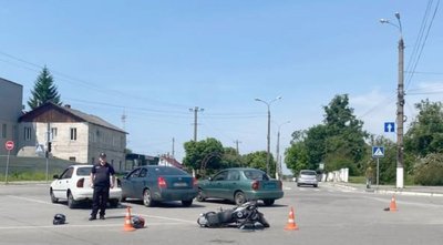 У двох ДТП на Хмельниччині травмувались троє людей У двох ДТП на Хмельниччині травмувались троє людей