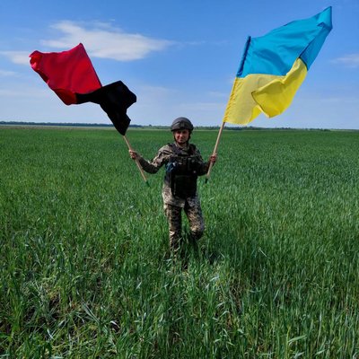 "Тато не сумнівався, що я піду у ТрО". Історія вчительки з Чернівців, яка вже рік на фронті "Тато не сумнівався, що я піду у ТрО". Історія вчительки з Чернівців, яка вже рік на фронті