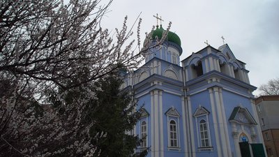Великдень у Кропивницькому: у храмах моляться та освячують пасхальні кошики
