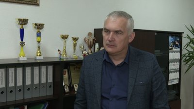 Батьки учнів початкових класів Рівненського ліцею "Колегіум" проти його реформування