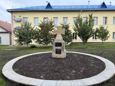 Іван Данилюк, храм, Великі Дедеракали, історія, релігія, хрест у пам’ять про загиблих упівців Іван Данилюк, храм, Великі Дедеракали, історія, релігія, хрест у пам’ять про загиблих упівців
