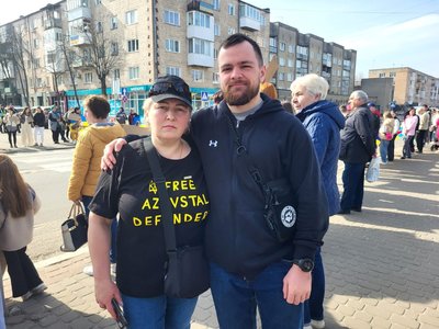 На Волині жителі Ковеля вийшли на акцію підтримки полонених захисників На Волині жителі Ковеля вийшли на акцію підтримки полонених захисників